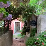 The Secret Garden In Piazza Del Popolo 16 Historical Center Willa Arona